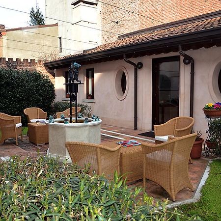 Dolcemela Hotell Ferrara Exteriör bild